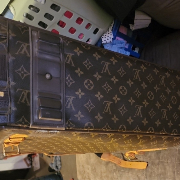 Louis Vuitton luggage suitcase - Picture 2 of 13